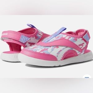 NWT Reebok Weebok Onyx Coast Sandals - Toddler Shoes. Size 10.